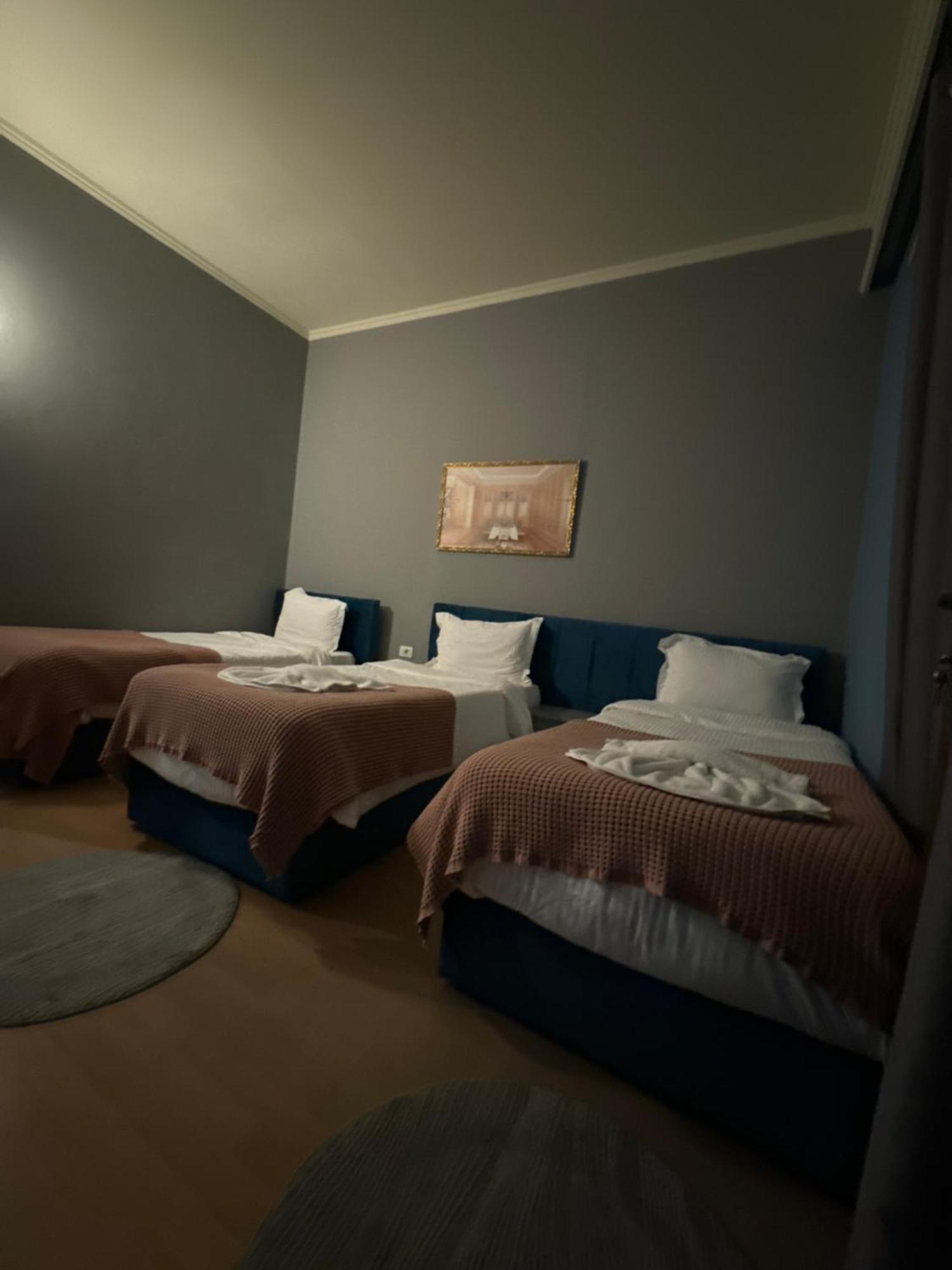 Hotel Tirona Tirana Bagian luar foto