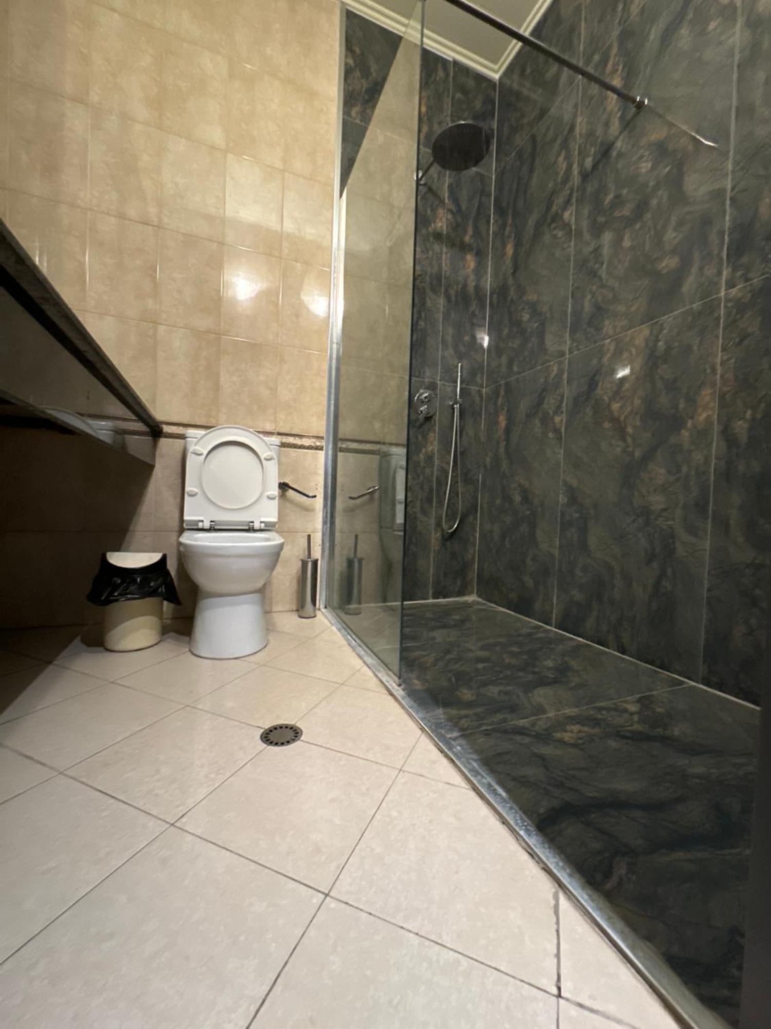 Hotel Tirona Tirana Bagian luar foto