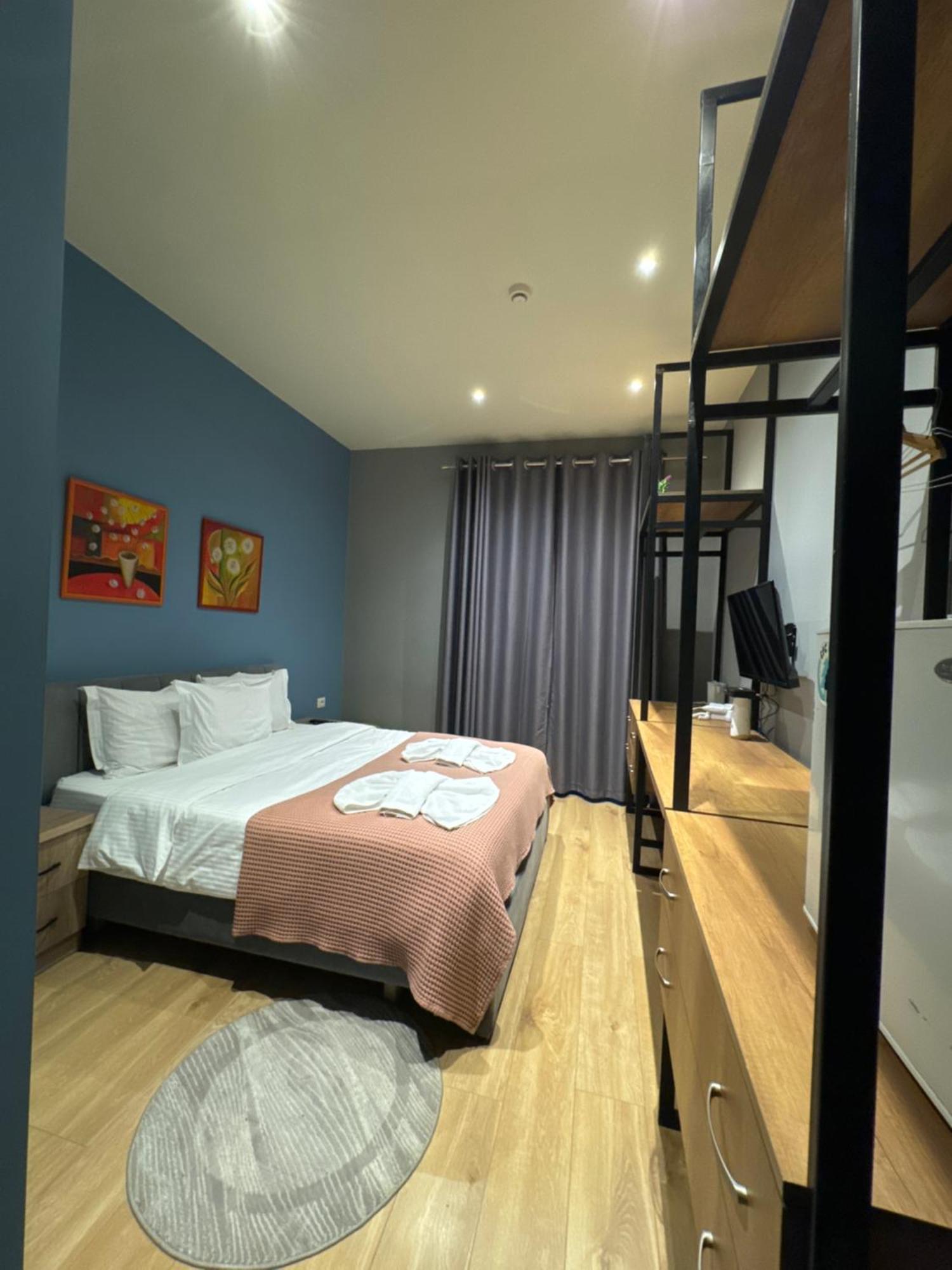 Hotel Tirona Tirana Bagian luar foto