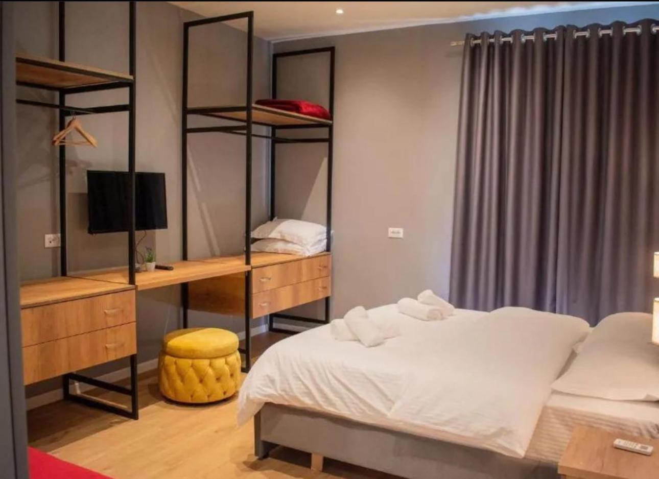 Hotel Tirona Tirana Bagian luar foto
