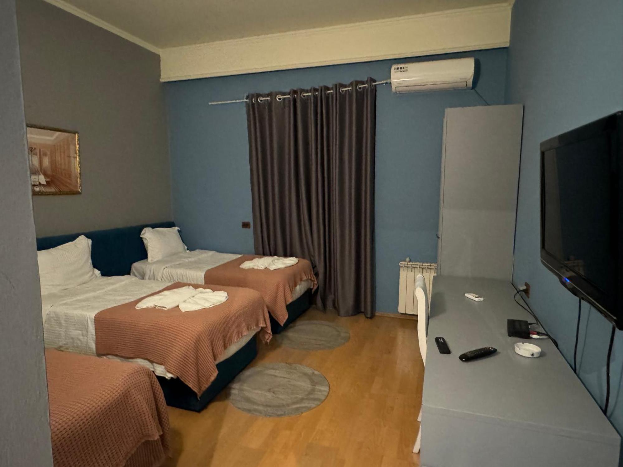 Hotel Tirona Tirana Bagian luar foto
